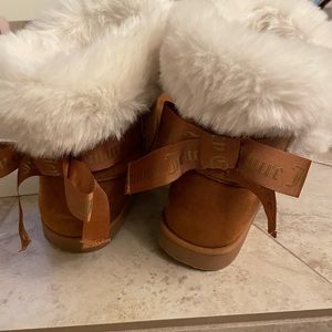 Women’s size 9 Juicy Boots